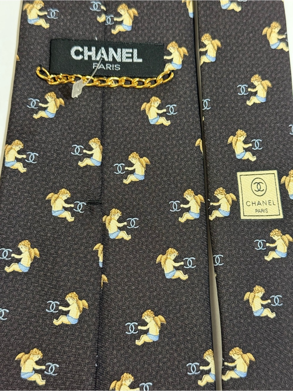 NWOT Vintage CHANEL Paris Silk Tie Rare Cherub Angel CC Logo Print Brown Itally - Picture 2 of 7